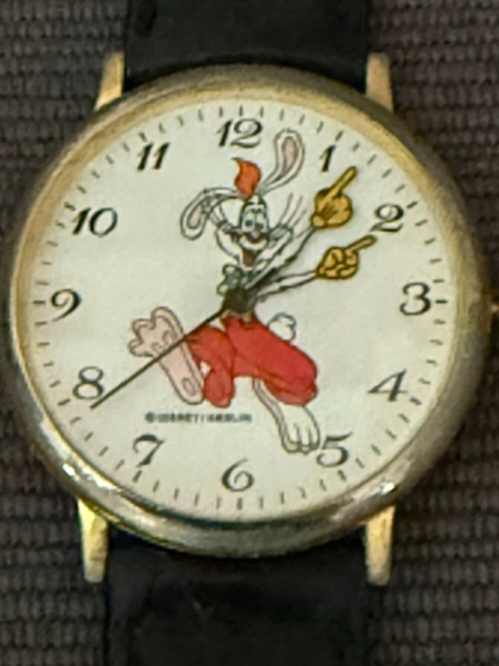 Disney Who Framed Roger Rabbit Gold Tone Black Leather Band Watch - working